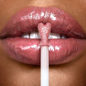 BAIE DE BUZE CU COLAGEN ROSY GLOW
