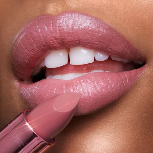K.I.S.S.I.N.G CANDY CHIC