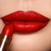 K.I.S.S.I.N.G SO RED