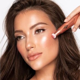 KITUL CHARLOTTE PENTRU O PIEE DE BEAUTY SKIN – REDUCERI MAGICE