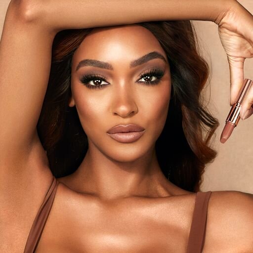 Matte Revolution a Super Nudes – COVER STAR