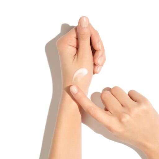 SER DE REDAREA STRĂLUCIRII ȘI CORECTARE A PETELOR ÎNCHISE LA CULOARE 30 ML