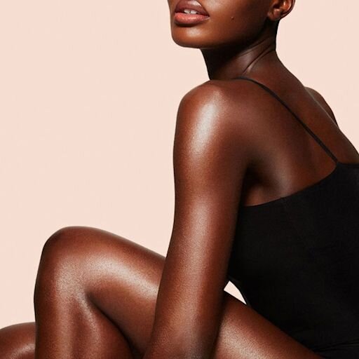 SUPERMODEL BODY – LOȚIUNE ILUMINATOARE PENTRU CORP