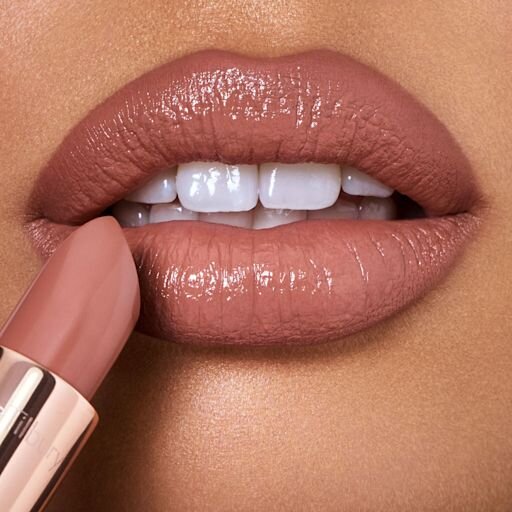 THE SUPER NUDES K.I.S.S.I.N.G - RUNWAY ROYALTY